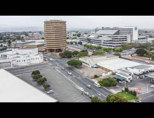 888M² SHOWROOM FOR SALE IN KEMPENVILLE